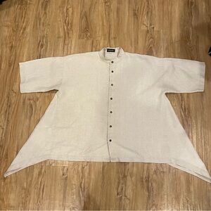 Eskandar mandarin collar, button-down, asymmetrical hemline top. Eskandar size 1